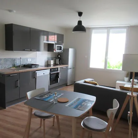 Forges 2 Appartement *